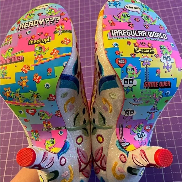 NWOB Irregular Choice Size 39 white glitter embroidered heels. - Picture 5 of 5